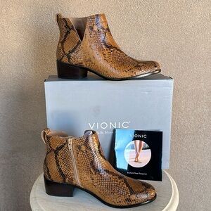 Vionic Clara Boa Snake Print Ankle Boots Espresso Leather Size 8.5 Comfort Zip